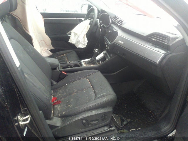 WA1BUCF30M1069099 Audi Q3 Premium Plus 40