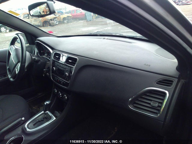 1C3CCBBGXCN239724 Chrysler 200 Touring