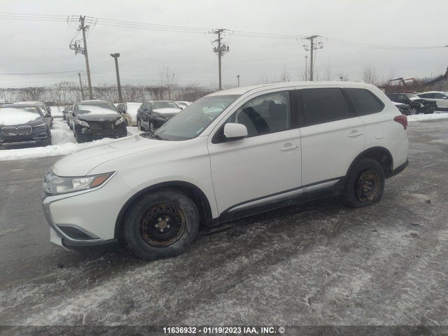 JA4AZ2A30JZ601155 Mitsubishi Outlander Es