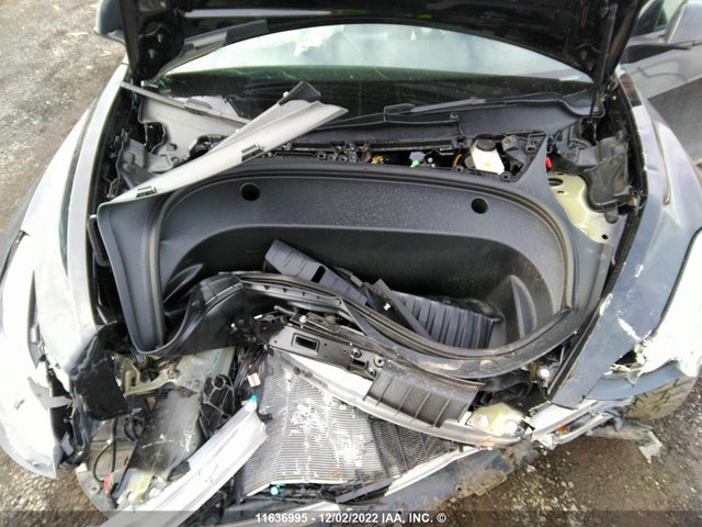 5YJ3E1EAXNF340433 Tesla MODEL 3