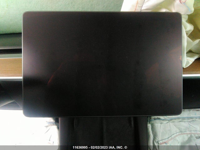 5YJ3E1EAXNF340433 Tesla MODEL 3
