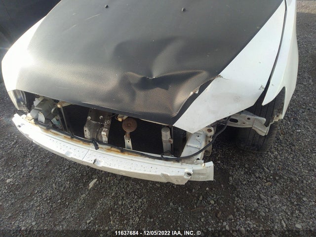 JA32X2HU9FU602290 Mitsubishi Lancer Sportback Es