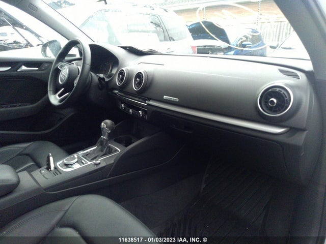 WAUAUGFF5H1067225 Audi A3 PREMIUM
