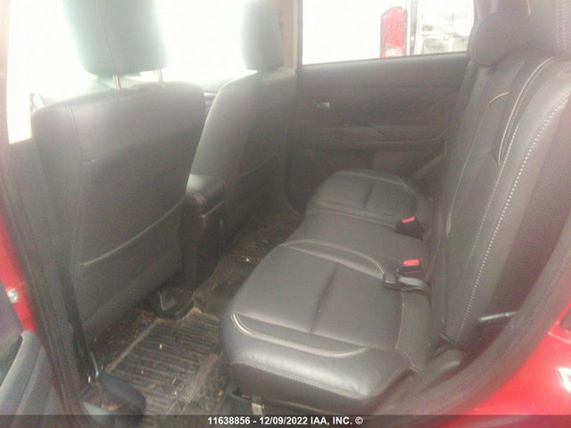 JA4J24A52JZ610912 Mitsubishi Outlander Se/gt