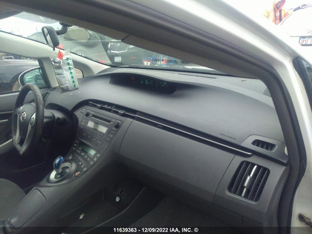 Toyota PRIUS 2011 JTDKN3DU4B1412721 Image 6