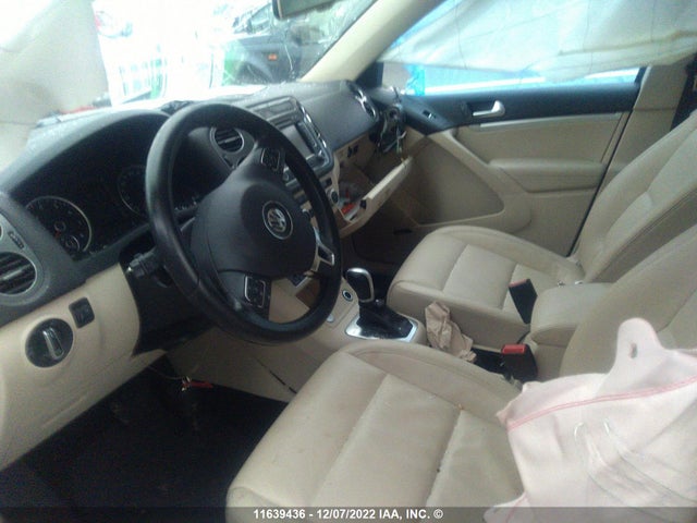 WVGJV7AXXFW009509 Volkswagen Tiguan S/se/sel/r-line