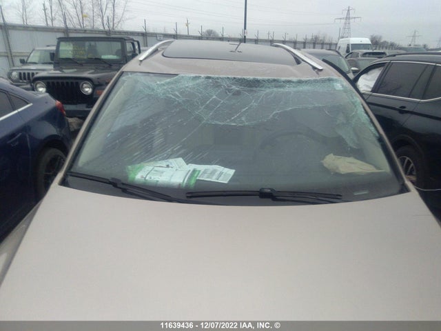 WVGJV7AXXFW009509 Volkswagen Tiguan S/se/sel/r-line