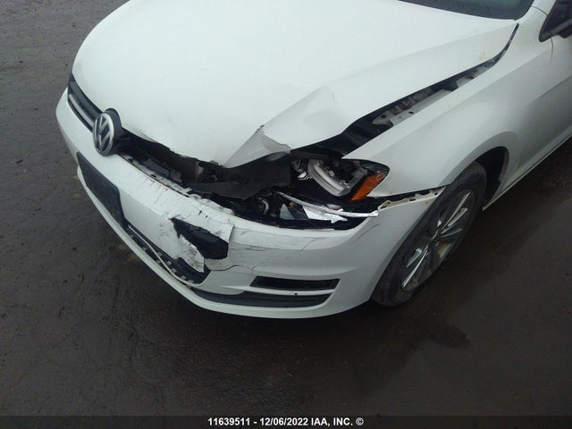3VW217AU8FM078111 Volkswagen Golf