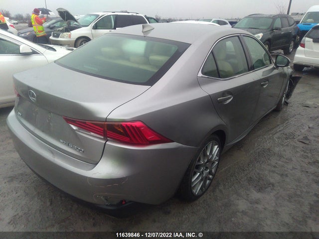 JTHC81D2XJ5031041 Lexus IS 300
