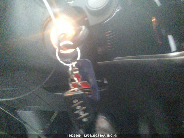 JA4AZ2A32JZ619527 Mitsubishi Outlander