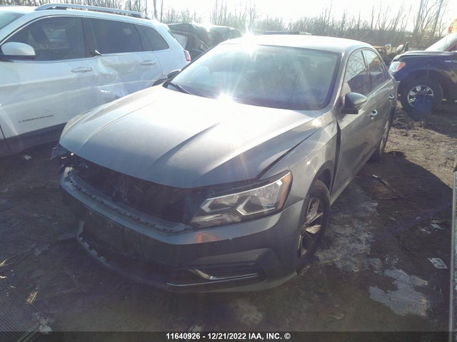 1VWAA7A36JC024836 Volkswagen Passat S/r-line