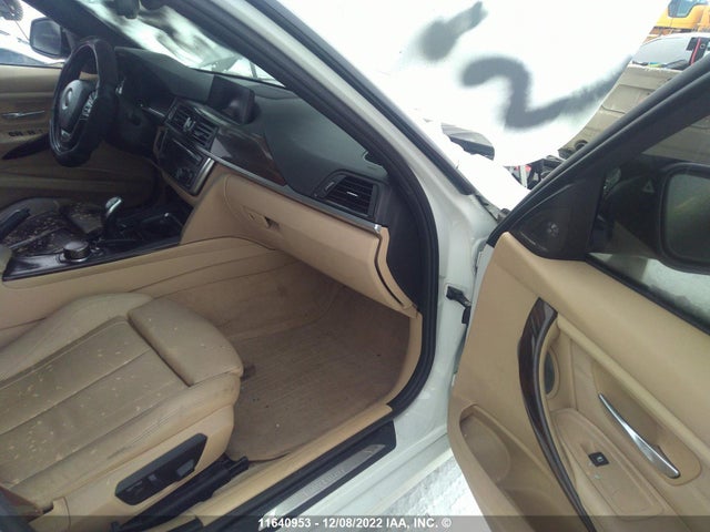 WBA3B9C54DF585863 BMW 335 XI