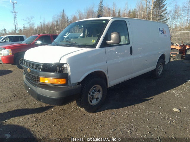 Chevrolet Express G2500 2020 1GCWGAFP4L1209255 Image 2