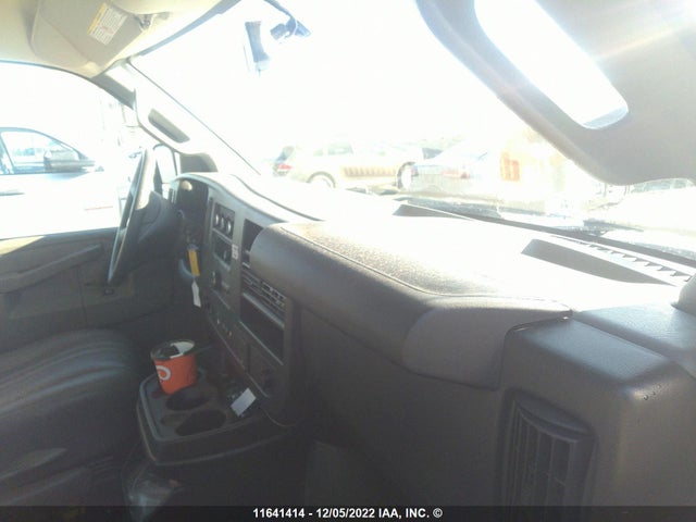 Chevrolet Express G2500 2020 1GCWGAFP4L1209255 Image 5