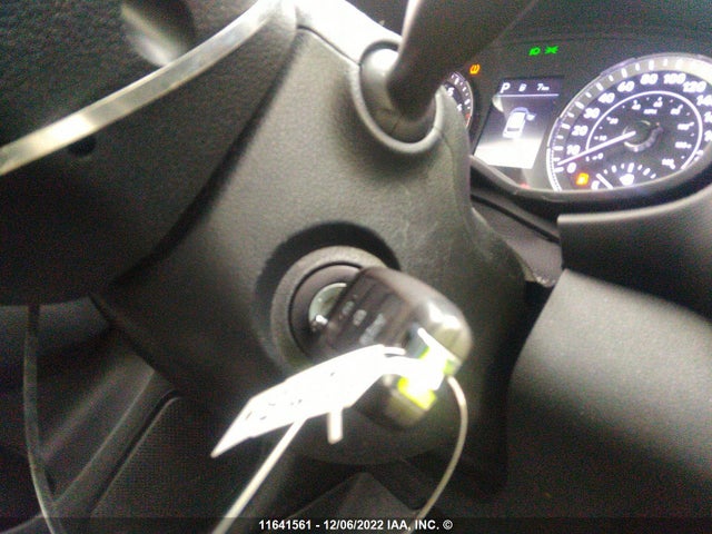 Hyundai Venue Se 2022 KMHRB8A32NU175645 Image 3
