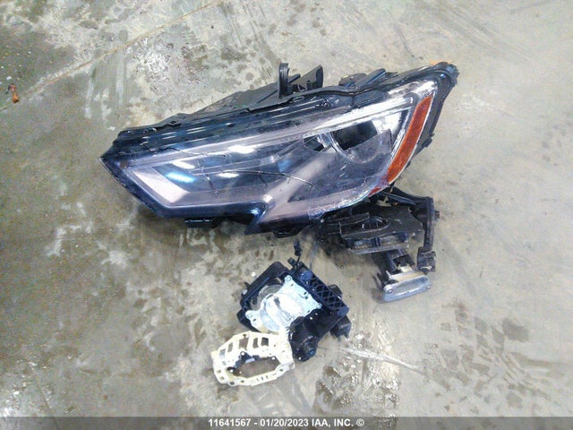 WAUB8GFF7J1086096 Audi A3 PREMIUM