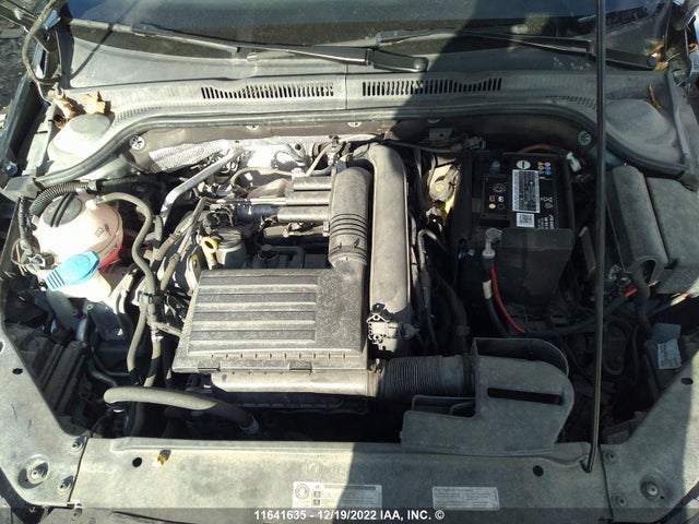3VWDB7AJ8HM221136 Volkswagen Jetta