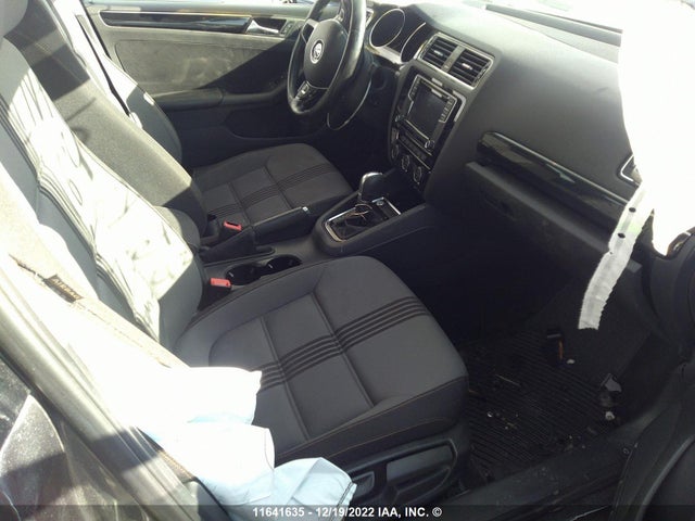 3VWDB7AJ8HM221136 Volkswagen Jetta