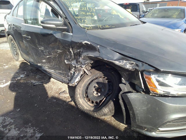 3VWDB7AJ8HM221136 Volkswagen Jetta
