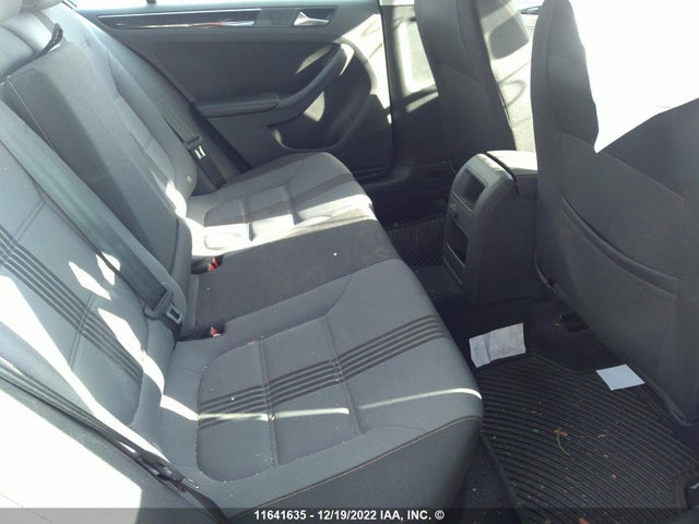 3VWDB7AJ8HM221136 Volkswagen Jetta