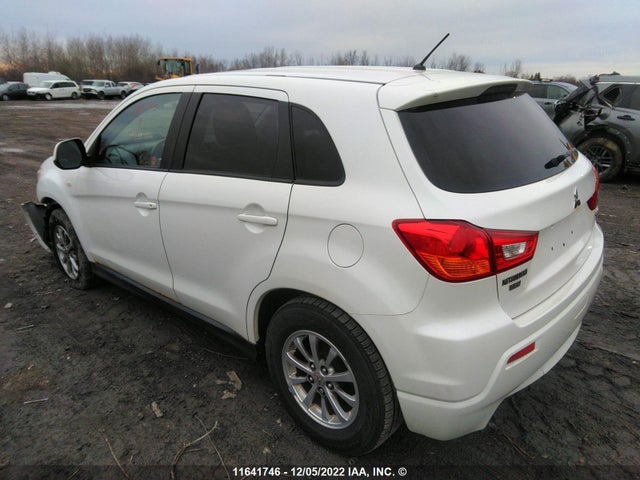 JA4AJ3AU1BZ602922 Mitsubishi RVR SE