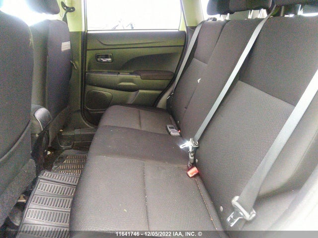 JA4AJ3AU1BZ602922 Mitsubishi RVR SE