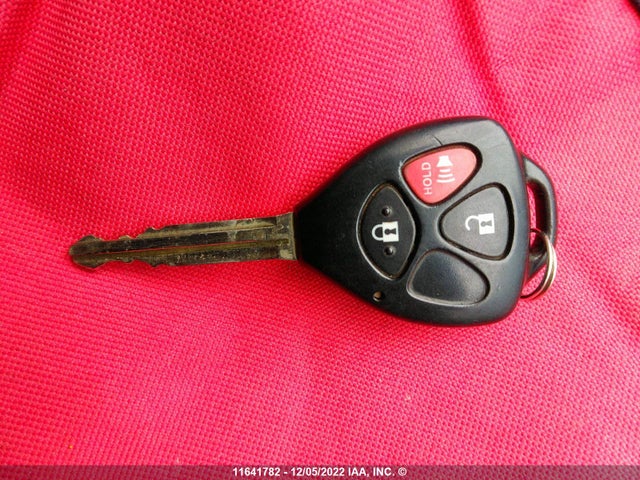 Toyota Matrix 2012 2T1KU4EEXCC826292 Image 3