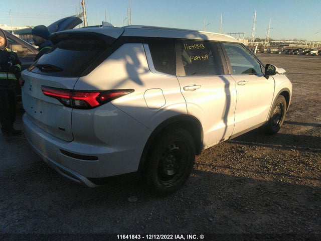 JA4J4UA81NZ609549 Mitsubishi Outlander Se/black Edition