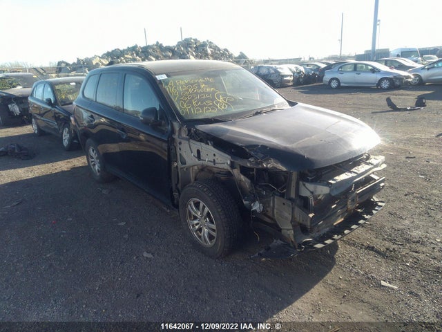 JA4JZ3AX1EZ603124 Mitsubishi Outlander Se