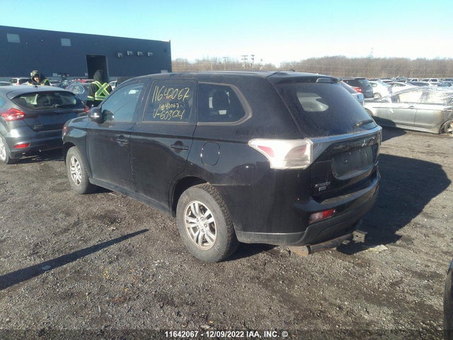JA4JZ3AX1EZ603124 Mitsubishi Outlander Se