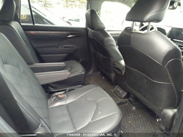 Toyota HIGHLANDER 2022 5TDFZRBH2NS207937 Image 9