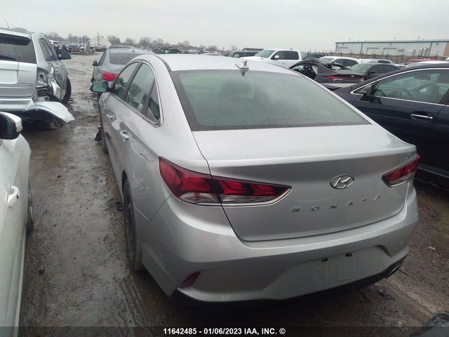 Hyundai Sonata 2019 5NPE24AF3KH729870 Image 4