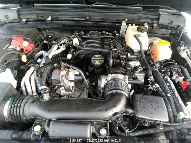 1C4HJXDG0NW272357 Jeep Wrangler Unlimited Sport