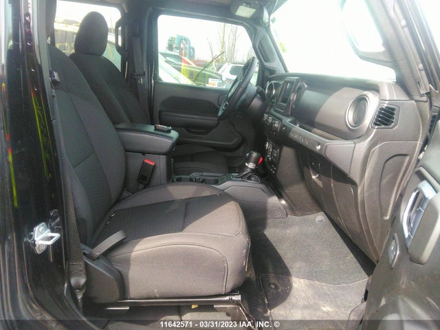 1C4HJXDG0NW272357 Jeep Wrangler Unlimited Sport