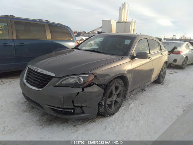1C3CCBHG5DN760715 Chrysler 200 S