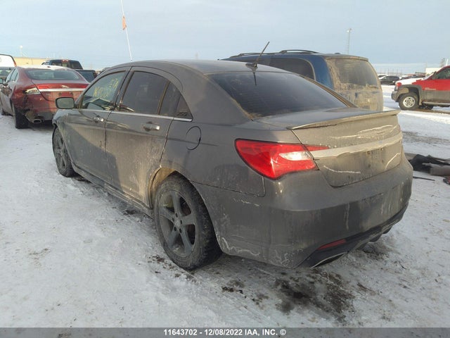 1C3CCBHG5DN760715 Chrysler 200 S
