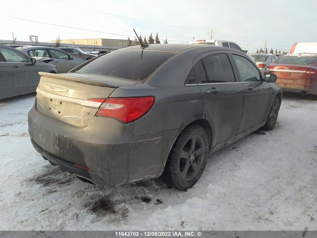 1C3CCBHG5DN760715 Chrysler 200 S