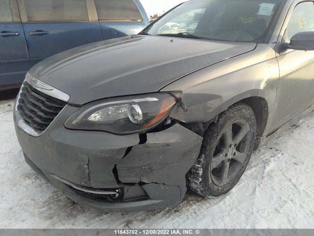 1C3CCBHG5DN760715 Chrysler 200 S
