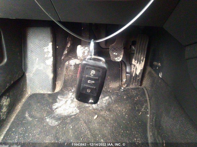 3VWB67AJ9HM228379 Volkswagen Jetta