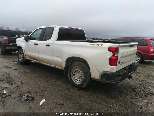 Chevrolet Silverado K1500 2019 1GCRYAEF3KZ194122 Image 3