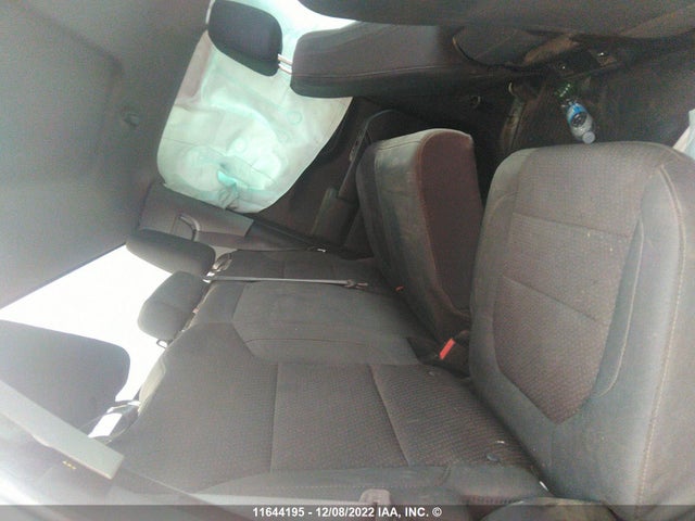 Chevrolet Silverado K1500 2019 1GCRYAEF3KZ194122 Image 8