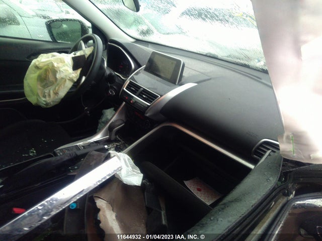 JA4AT3AA7LZ601971 Mitsubishi Eclipse Cross Es