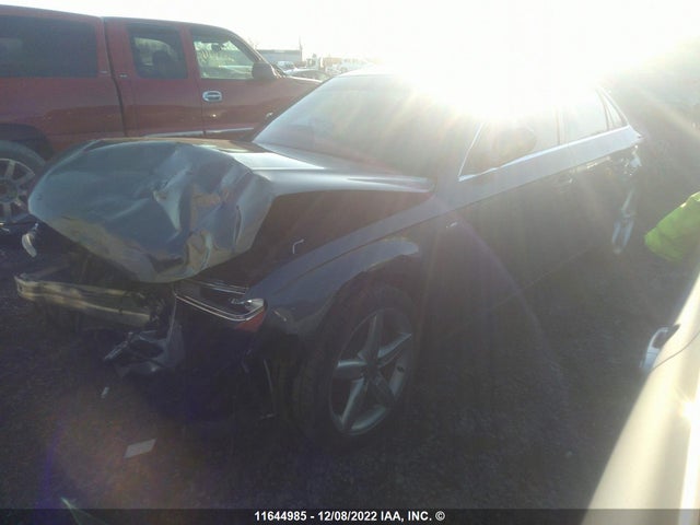 WAUKFCFL0DN032642 Audi A4 Prestige
