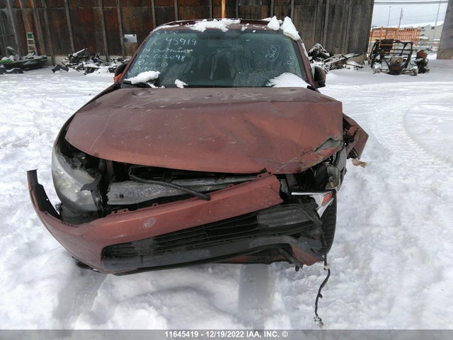 JA4JZ3AXXEZ602098 Mitsubishi Outlander Se