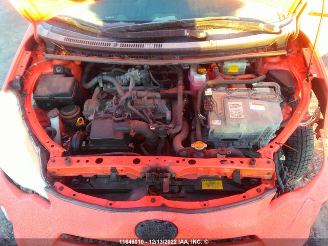 Toyota PRIUS C 2013 JTDKDTB38D1038307 Image 11