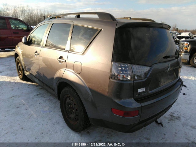 JA4LT21W89Z603025 Mitsubishi Outlander