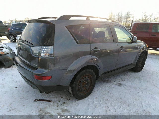 JA4LT21W89Z603025 Mitsubishi Outlander