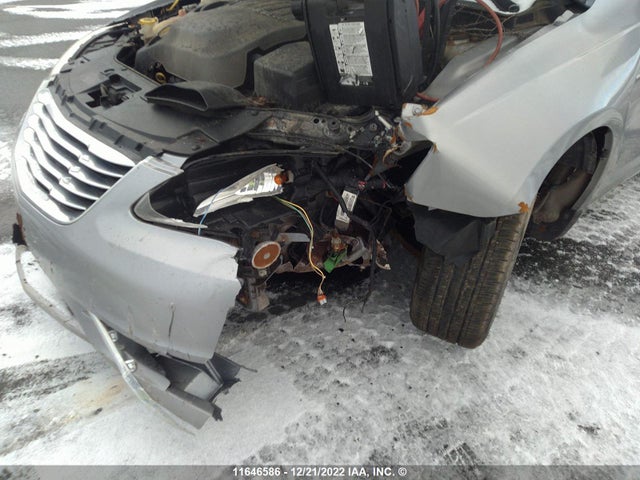 1C3CCBCG3DN758095 Chrysler 200 Limited