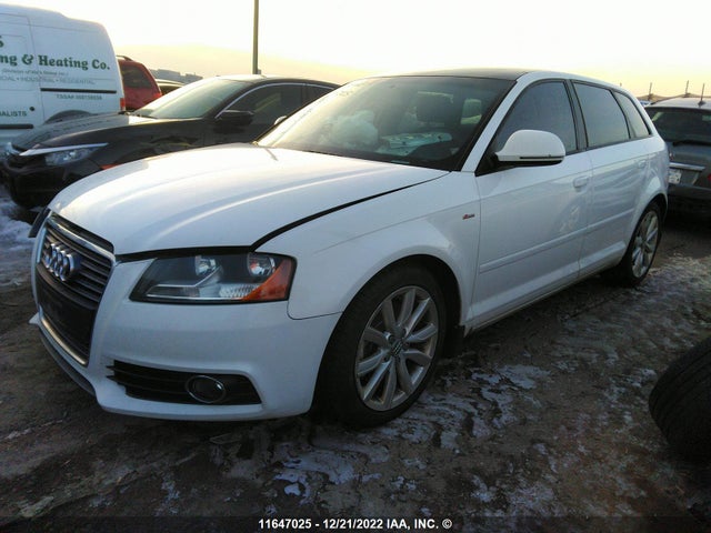 WAUDFCFM1AA070725 Audi A3 PREMIUM