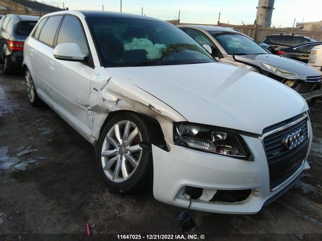 WAUDFCFM1AA070725 Audi A3 PREMIUM